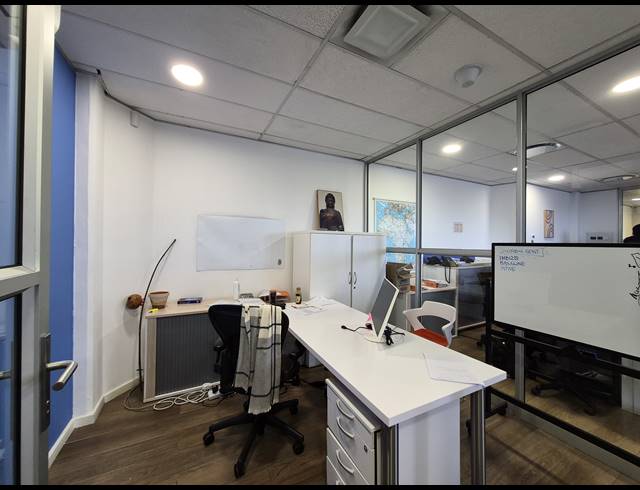 284M² OFFICE TO LET IN ROSEBANK